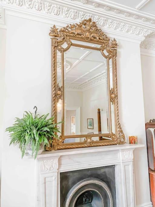Luxurious Victorian, A Few Minutes From The Beach - Sleeps 2 Adults And Up To 3 Children Apartment St Leonards-on-Sea Bagian luar foto