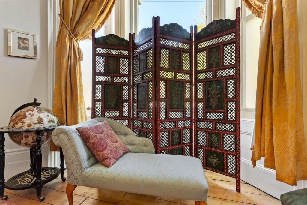 Luxurious Victorian, A Few Minutes From The Beach - Sleeps 2 Adults And Up To 3 Children Apartment St Leonards-on-Sea Bagian luar foto